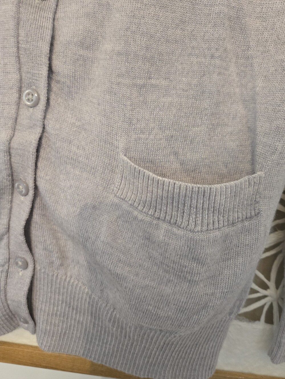 Women’s Merino Wool Cardigan Sweater M Light Gray 100% Fine Knit Long Sleeve - Picture 4 of 9
